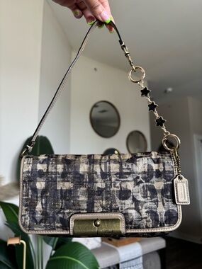 ⚫️🟤⚫️COACH Kristin Plaid C Large Wristlet Mini Bag ⚫️🟤⚫️
